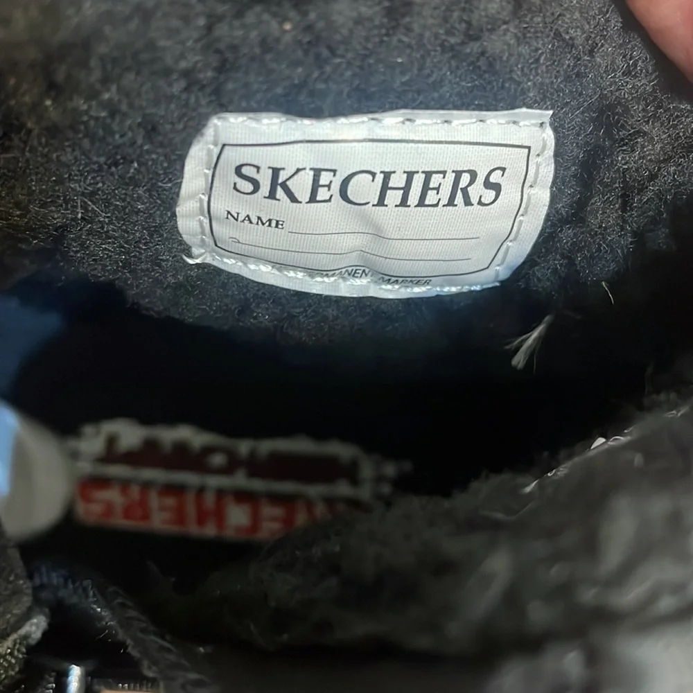 Skechers snow boots mega craft black red H2O repellent zip unisex footwear Sz 11